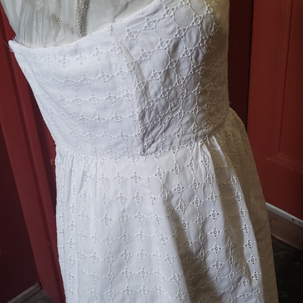 Banana Republic White Eyelet Strapless Dress SZ 0 - Picture 14 of 15